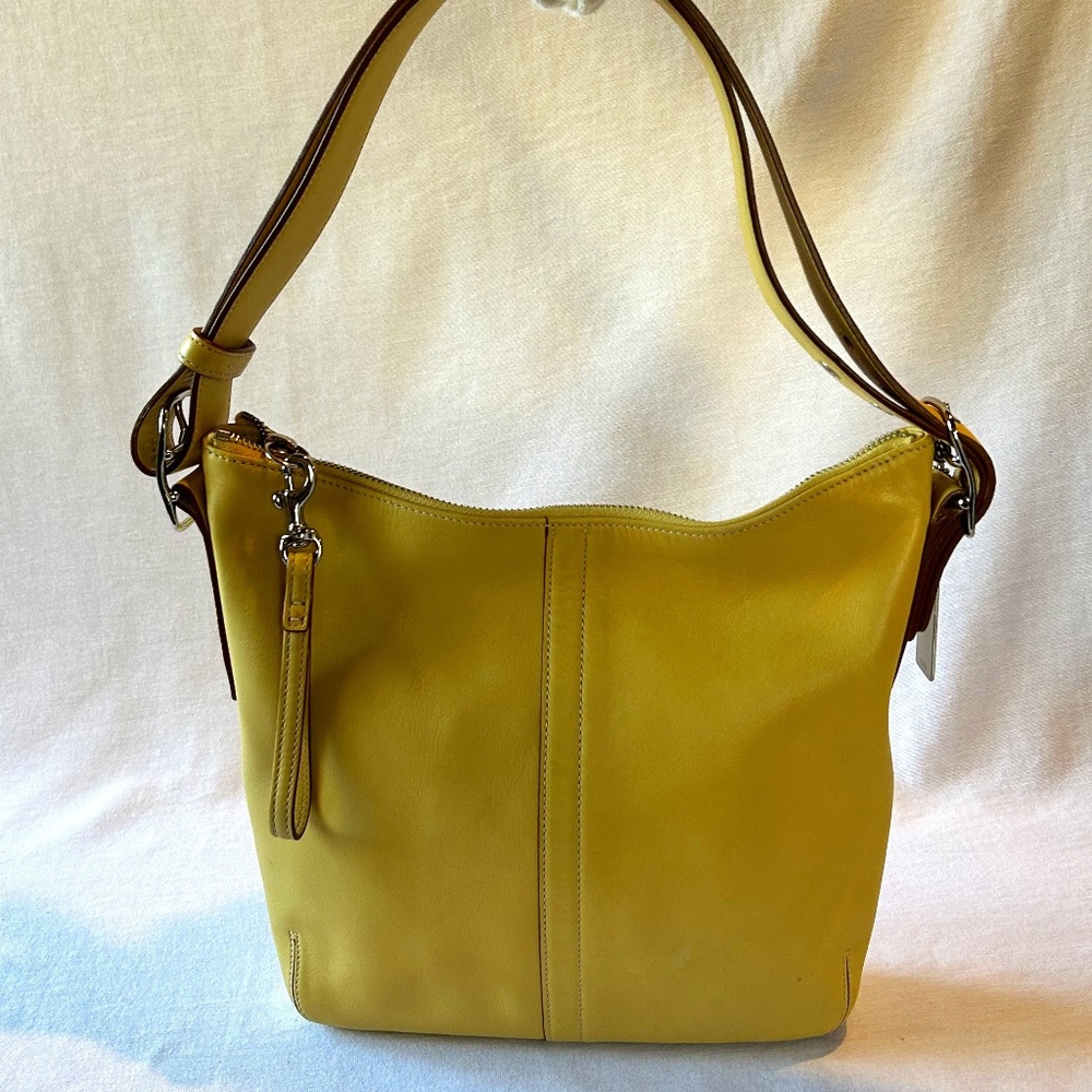 ✨ COACH Vintage 2005 Convertible Yellow Bag – RARE & GORGEOUS! 💛👜✨